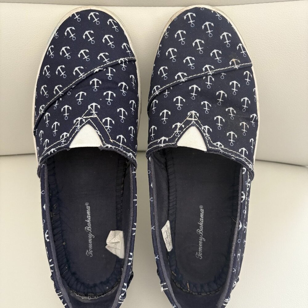 Tommy Bahama Navy and White Canvas Shoes Size 7.5